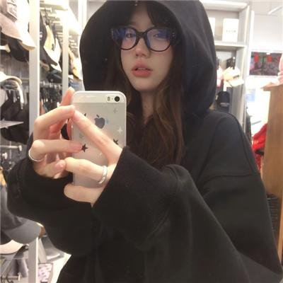 老婆跑路我傻五年，女儿把我宠成神